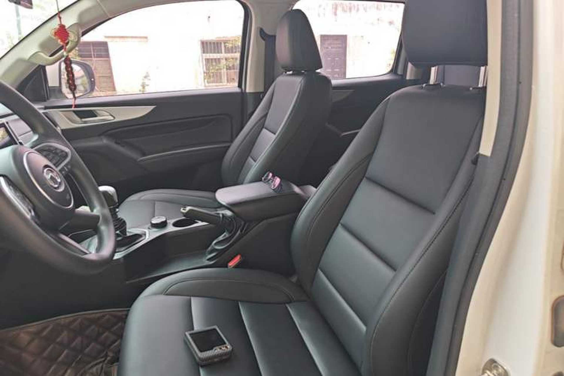 Used Great Wall Poer 2021 2.0T Commercial Version Manual Diesel 4x4 Elite Long-Box GW4D20M Left Front Seat