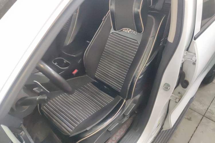 Used Great Wall Poer 2021 2.0T Commercial Version Automatic Gasoline 4x4 Elite Trim with Long Bed – GW4C20B Left Front Seat