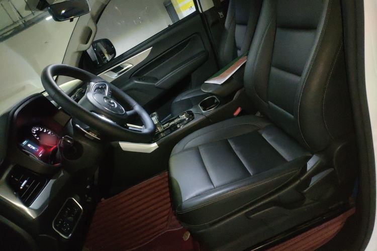 Used Great Wall Poer 2021 2.0T Commercial Version Automatic Diesel 4x4 Elite Long-Box GW4D20M Left Front Seat