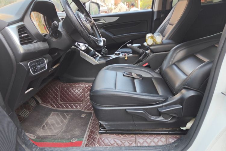 Used Great Wall Poer 2021 2.0T Commercial Version Manual Diesel 4x4 Elite Long-Box GW4D20M Left Front Seat