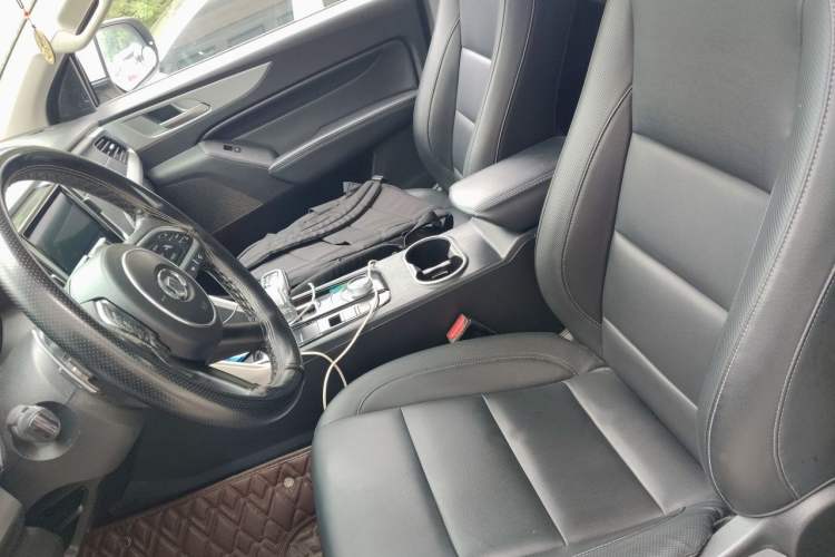 Used Great Wall Poer 2021 2.0T Commercial Version Automatic Diesel 4x4 Elite Long-Box GW4D20M Left Front Seat
