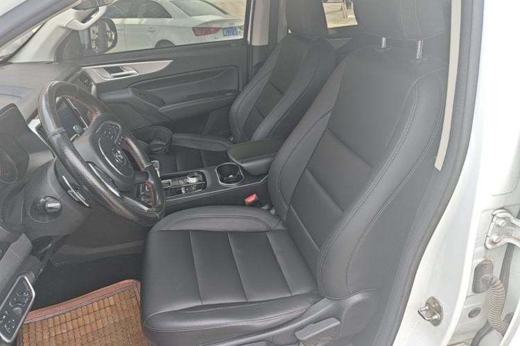Used Great Wall Poer 2021 2.0T Commercial Version Automatic Diesel Two-Wheel Drive Elite Trim with Long Bed – GW4D20M Left Front Seat