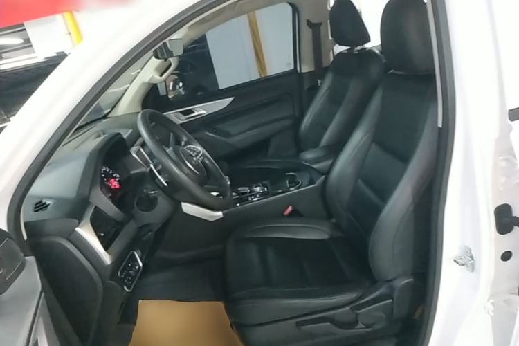 Used Great Wall Poer 2021 2.0T Commercial Version Automatic Diesel Two-Wheel Drive Elite Trim with Long Bed – GW4D20M Left Front Seat