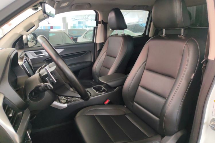 Used Great Wall Poer 2021 2.0T Commercial Version Automatic Diesel 4x4 Navigation-Type Standard Box GW4D20M Left Front Seat