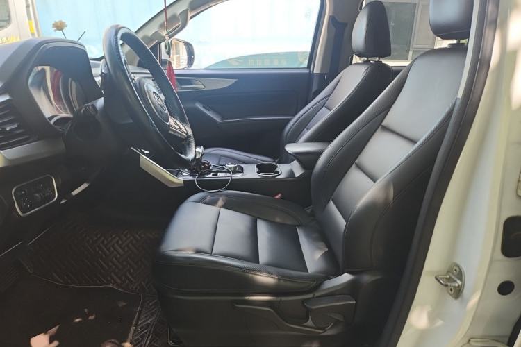 Used Great Wall Poer 2021 2.0T Commercial Version Automatic Diesel Two-Wheel Drive Elite Trim with Long Bed – GW4D20M Left Front Seat
