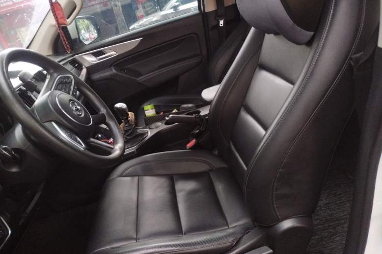 Used Great Wall Poer 2021 2.0T Commercial Version Manual Diesel Two-Wheel Drive Elite Long-Box GW4D20M Left Front Seat