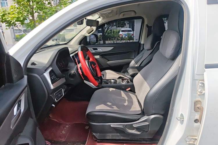 Used Great Wall Poer 2021 2.0T Commercial Version Automatic Diesel 4x4 Elite Long-Box GW4D20M Left Front Seat