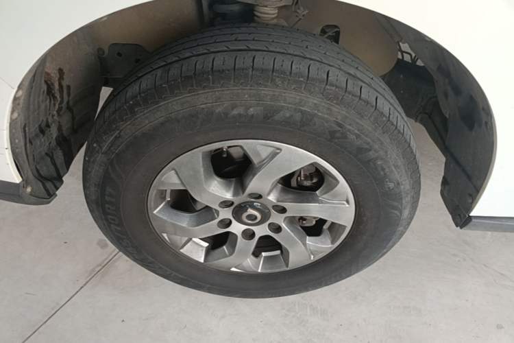 Used Great Wall Poer 2021 2.0T Commercial Version Manual Diesel Two-Wheel Drive Elite Long-Box GW4D20M Left Front Wheel Hub