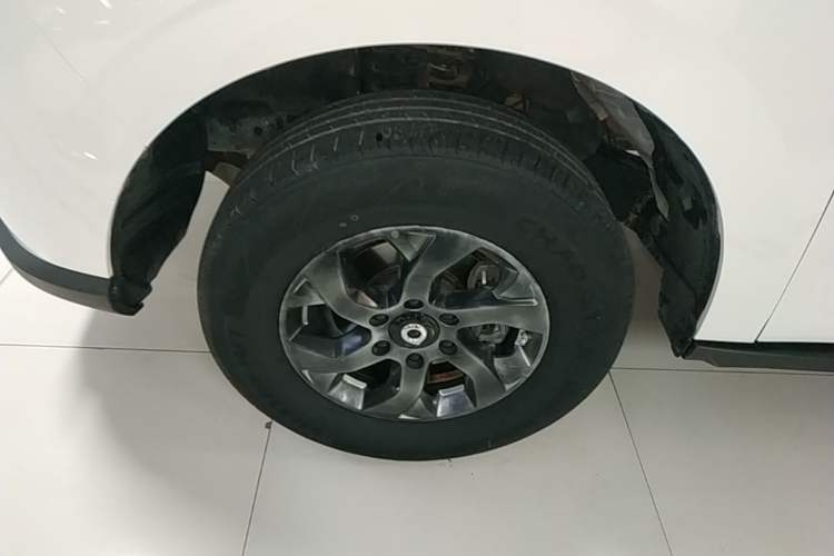 Used Great Wall Poer 2021 2.0T Commercial Version Automatic Diesel Two-Wheel Drive Elite Trim with Long Bed – GW4D20M Left Front Wheel Hub