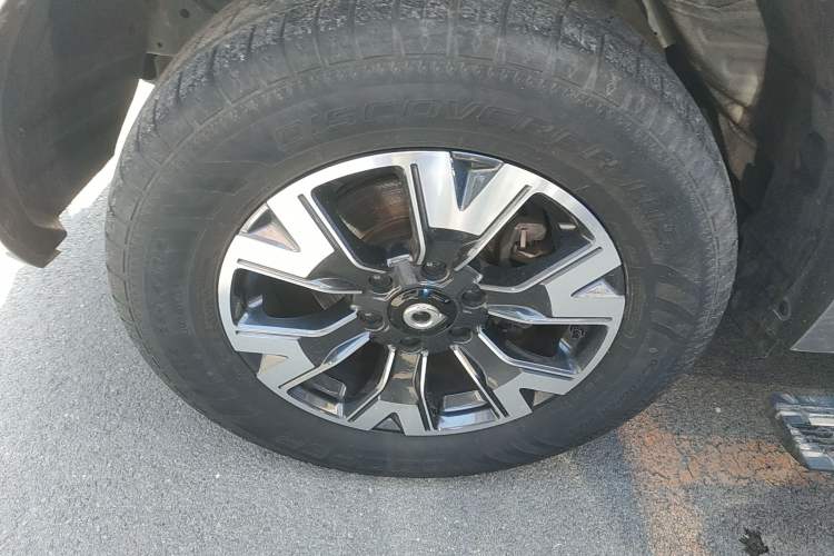 Used Great Wall Poer 2021 2.0T Global Version Automatic Gasoline 4x4 Prestige Standard Cab GW4C20B Left Front Wheel Hub