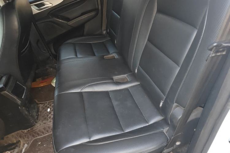 Used Great Wall Poer 2021 2.0T Commercial Version Automatic Diesel 4x4 Elite Long-Box GW4D20M Left Rear Seat