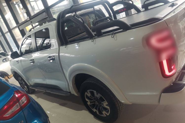 Used Great Wall Poer 2021 2.0T Global Version Automatic Diesel 4x4 Sporty Standard Cab GW4D20M Left Side
