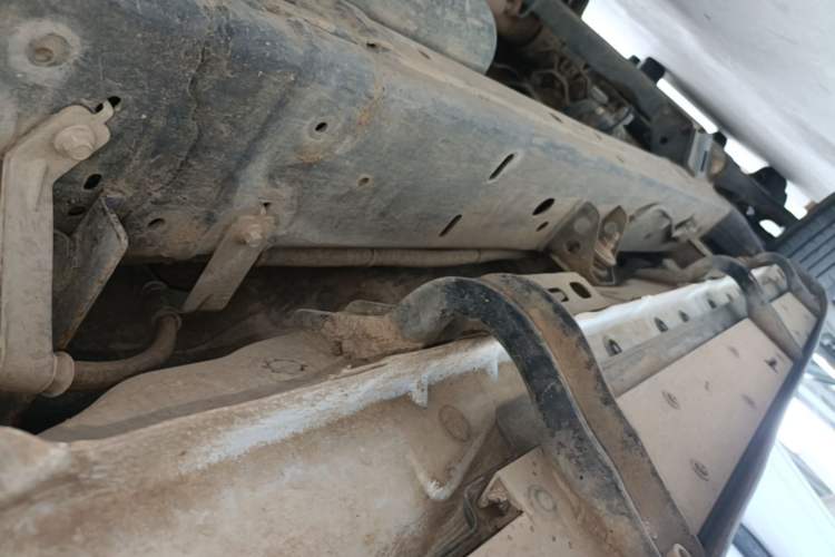 Used Great Wall Poer 2021 2.0T Commercial Version Manual Diesel Two-Wheel Drive Elite Long-Box GW4D20M Left Side Sill