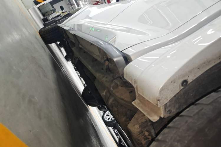 Used Great Wall Poer 2021 2.0T Global Version Automatic Gasoline 4x4 Comfort Trim Standard Cab GW4C20B Left Side Sill