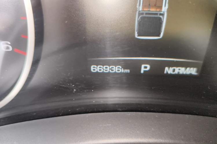 Used Great Wall Poer 2021 2.0T Commercial Version Automatic Diesel Two-Wheel Drive Elite Trim with Long Bed – GW4D20M Odometer Close Up