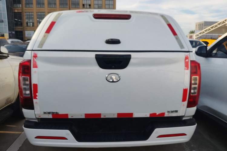 Used Great Wall Poer 2021 2.0T Commercial Version Automatic Diesel 4x4 Navigation-Type Standard Box GW4D20M Rear