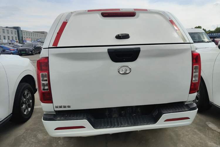 Used Great Wall Poer 2021 2.0T Commercial Version Automatic Diesel 4x4 Navigation-Type Standard Box GW4D20M Rear
