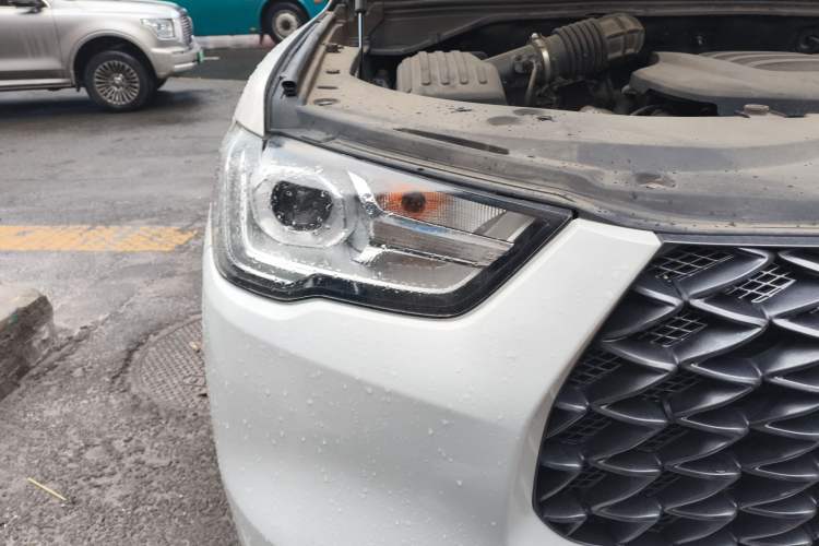 Used Great Wall Poer 2021 2.0T Commercial Version Automatic Diesel 4x4 Elite Long-Box GW4D20M Right Front Headlight