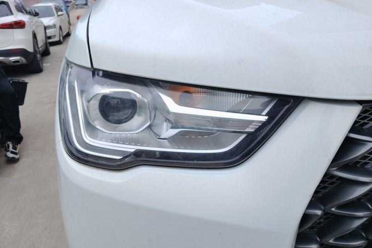 Used Great Wall Poer 2021 2.0T Commercial Version Automatic Diesel 4x4 Elite Long-Box GW4D20M Right Front Headlight