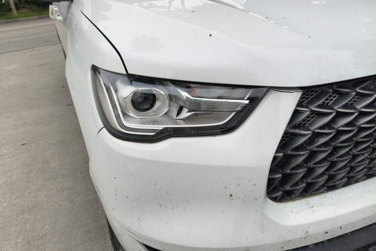 Used Great Wall Poer 2021 2.0T Commercial Version Automatic Diesel Two-Wheel Drive Elite Trim with Long Bed – GW4D20M Right Front Headlight