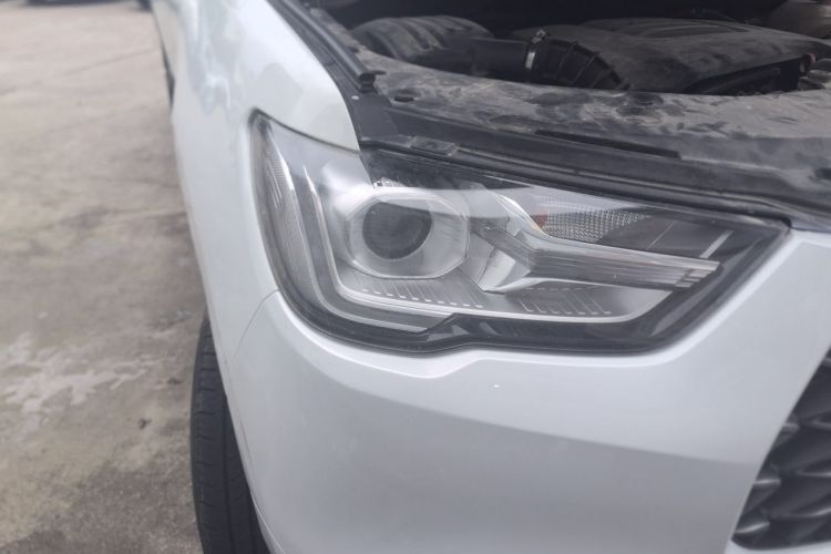 Used Great Wall Poer 2021 2.0T Commercial Version Automatic Gasoline 4x4 Navigation Type Long-Box GW4C20B Right Front Headlight