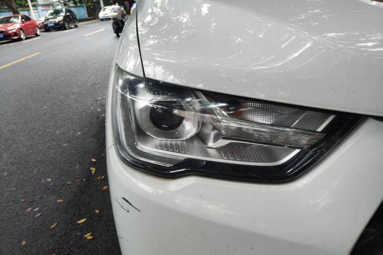Used Great Wall Poer 2021 2.0T Commercial Version Manual Diesel Two-Wheel Drive Elite Long-Box GW4D20M Right Front Headlight