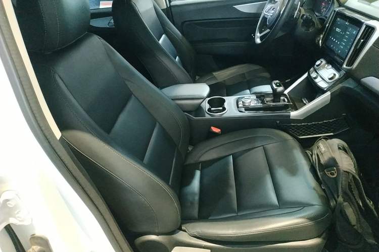 Used Great Wall Poer 2021 2.0T Commercial Version Automatic Gasoline Two-Wheel Drive Elite Trim with Long Bed – GW4C20B Right Front Seat