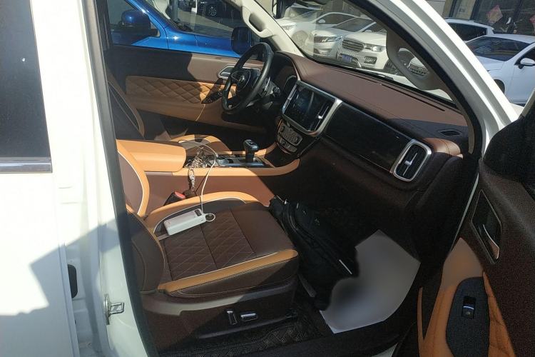 Used Great Wall Poer 2021 2.0T Global Version Automatic Gasoline 4x4 Prestige Standard Cab GW4C20B Right Front Seat