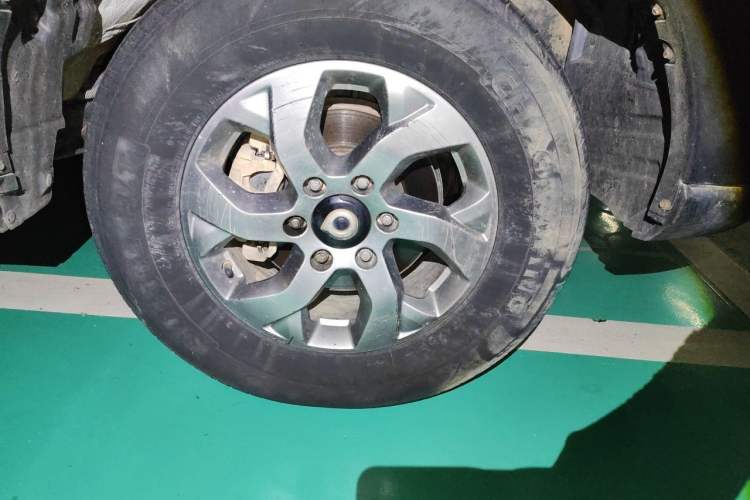 Used Great Wall Poer 2021 2.0T Commercial Version Automatic Diesel Two-Wheel Drive Elite Trim with Long Bed – GW4D20M Right Front Wheel Hub