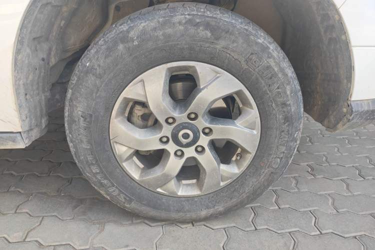 Used Great Wall Poer 2021 2.0T Commercial Version Automatic Diesel Two-Wheel Drive Elite Trim with Long Bed – GW4D20M Right Front Wheel Hub