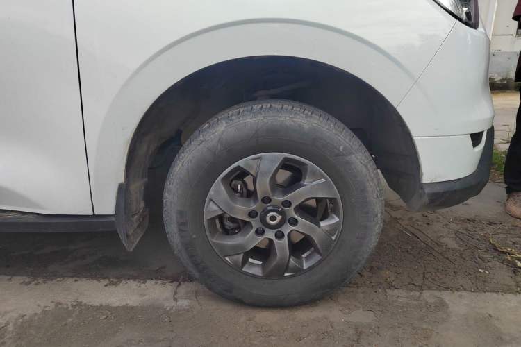 Used Great Wall Poer 2021 2.0T Commercial Version Automatic Diesel Two-Wheel Drive Elite Trim with Long Bed – GW4D20M Right Front Wheel Hub