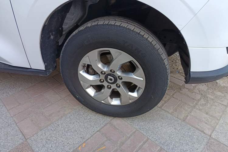 Used Great Wall Poer 2021 2.0T Commercial Version Manual Diesel Two-Wheel Drive Elite Long-Box GW4D20M Right Front Wheel Hub