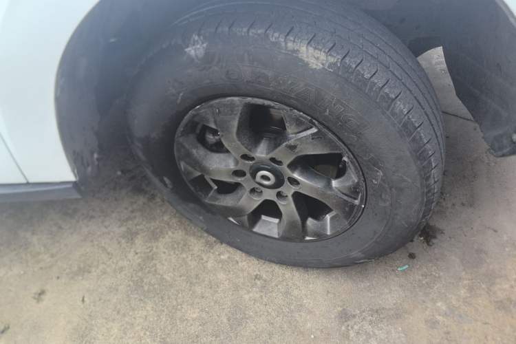 Used Great Wall Poer 2021 2.0T Commercial Version Automatic Gasoline 4x4 Navigation Type Long-Box GW4C20B Right Front Wheel Hub