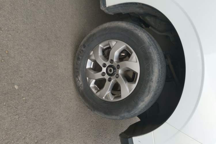 Used Great Wall Poer 2021 2.0T Commercial Version Manual Diesel Two-Wheel Drive Elite Long-Box GW4D20M Right Front Wheel Hub
