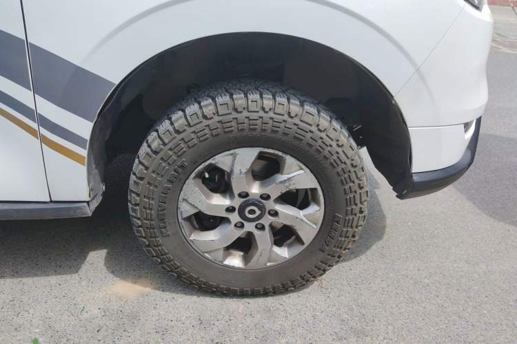 Used Great Wall Poer 2021 2.0T Commercial Version Manual Diesel 4x4 Elite Long-Box GW4D20M Right Front Wheel Hub