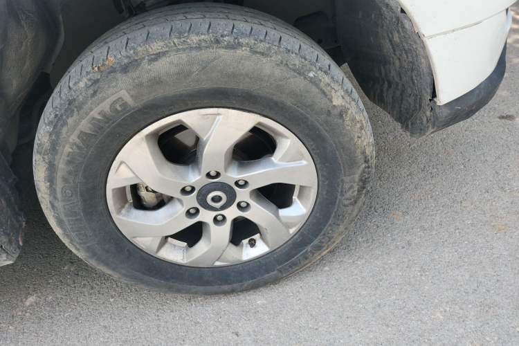 Used Great Wall Poer 2021 2.0T Commercial Version Automatic Diesel Two-Wheel Drive Elite Trim with Long Bed – GW4D20M Right Front Wheel Hub