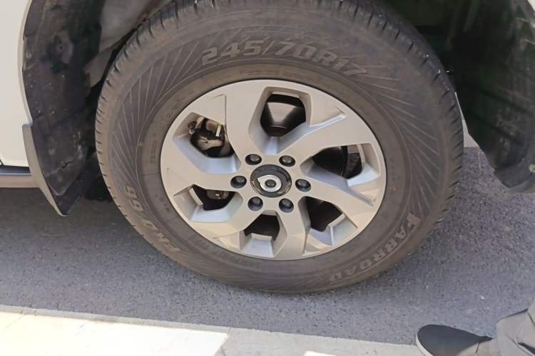 Used Great Wall Poer 2021 2.0T Commercial Version Manual Transmission Gasoline Two-Wheel Drive Long-Box Configuration GW4C20B Right Front Wheel Hub