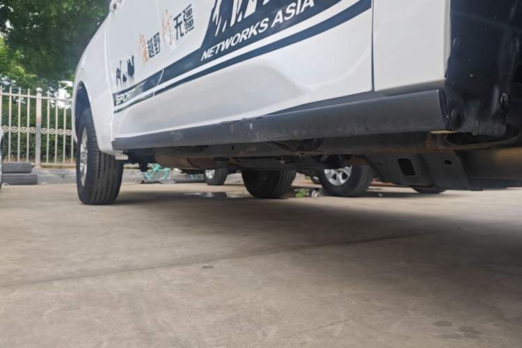 Used Great Wall Poer 2021 2.0T Commercial Version Automatic Diesel Two-Wheel Drive Elite Trim with Long Bed – GW4D20M Right Side Sill