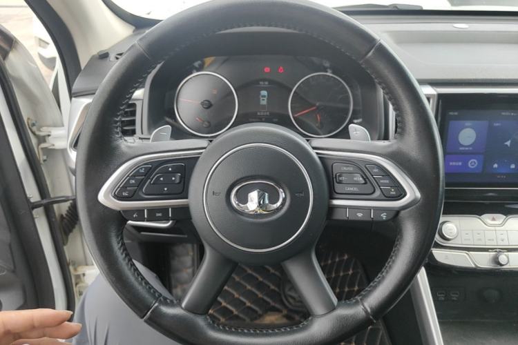 Used Great Wall Poer 2021 2.0T Commercial Version Automatic Diesel 4x4 Navigation-Type Standard Box GW4D20M Steering Wheel