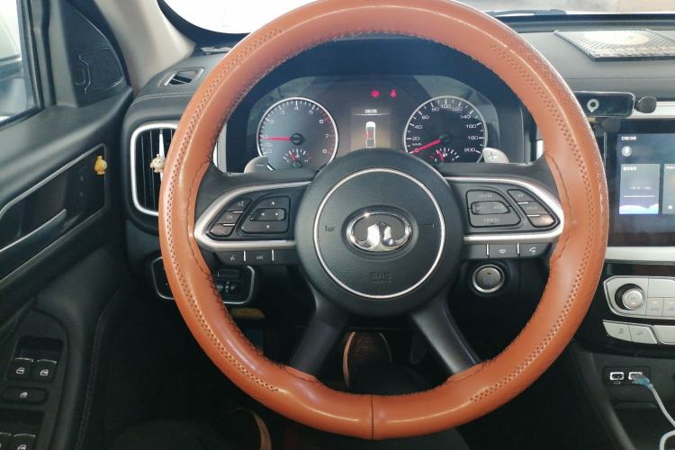 Used Great Wall Poer 2021 2.0T Global Version Automatic Gasoline 4x4 Comfort Trim Standard Cab GW4C20B Steering Wheel