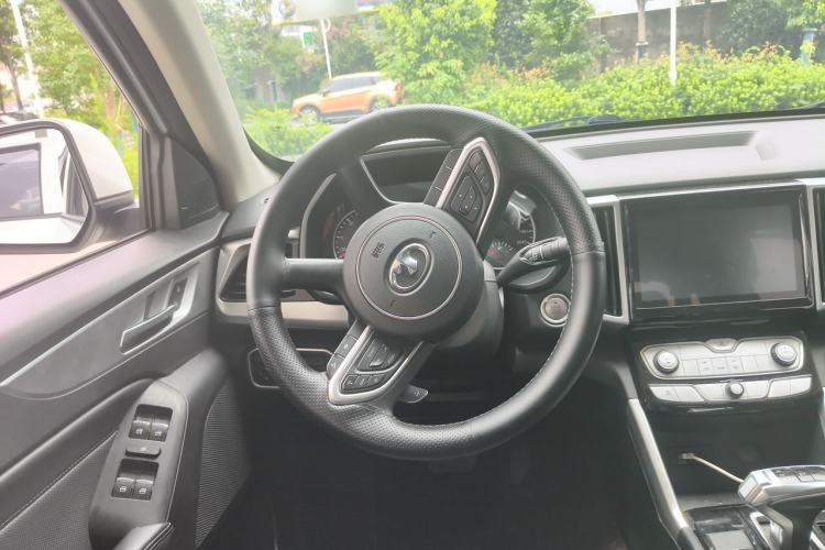 Used Great Wall Poer 2021 2.0T Commercial Version Automatic Diesel Two-Wheel Drive Elite Trim with Long Bed – GW4D20M Steering Wheel