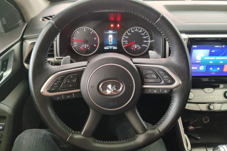 Used Great Wall Poer 2021 2.0T Commercial Version Automatic Diesel 4x4 Navigation-Type Standard Box GW4D20M Steering Wheel
