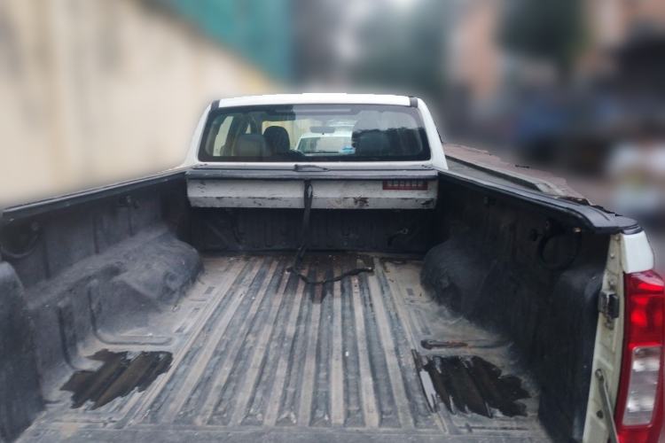 Used Great Wall Poer 2021 2.0T Commercial Version Manual Diesel 4x4 Elite Standard Box GW4D20M Trunk