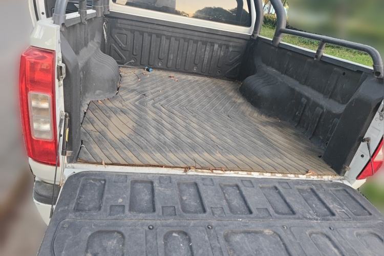 Used Great Wall Poer 2021 2.0T Commercial Version Automatic Diesel 4x4 Elite Long-Box GW4D20M Trunk