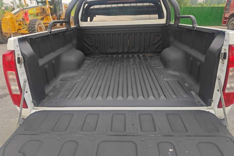 Used Great Wall Poer 2021 2.0T Commercial Version Automatic Diesel Two-Wheel Drive Elite Trim with Long Bed – GW4D20M Trunk