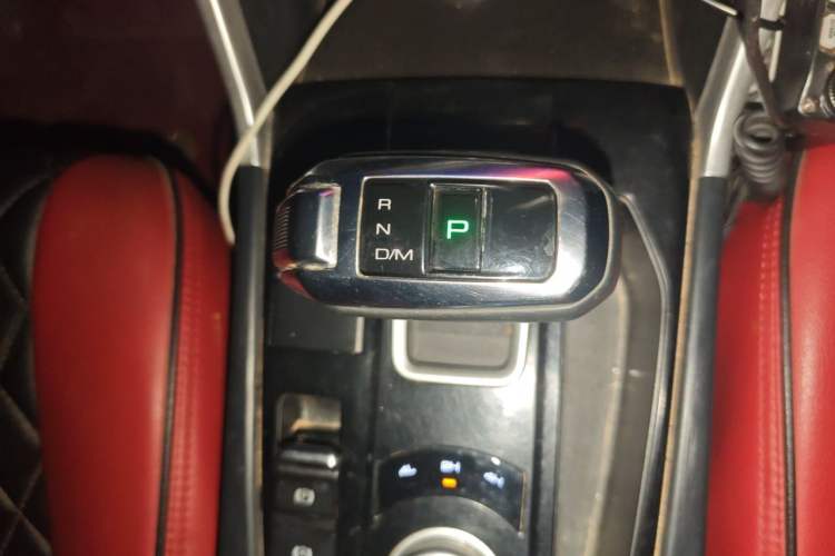 Used Great Wall Poer 2021 2.0T Cannon Edition GW4C20B Gear Lever