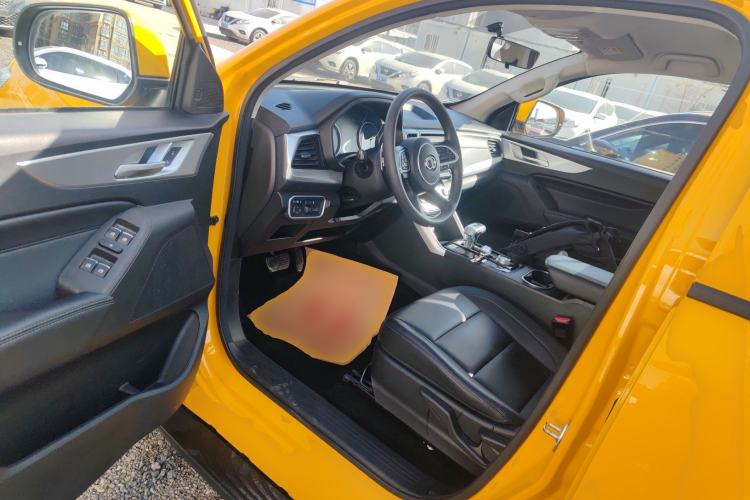 Used Great Wall Poer 2021 2.0T Commercial Version Automatic Diesel 4x4 Elite Long-Box GW4D20M Interior 3