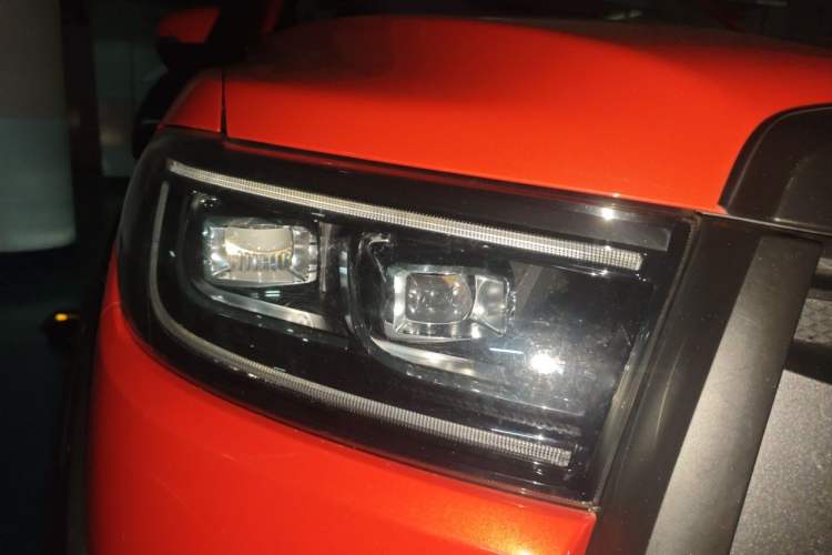 Used Great Wall Poer 2021 2.0T Cannon Edition GW4C20B Right Front Headlight
