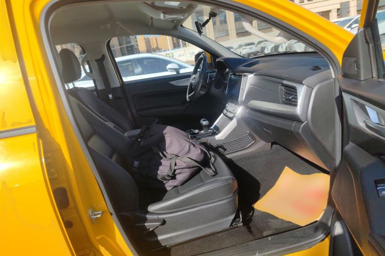 Used Great Wall Poer 2021 2.0T Commercial Version Automatic Diesel 4x4 Elite Long-Box GW4D20M Right Front Seat