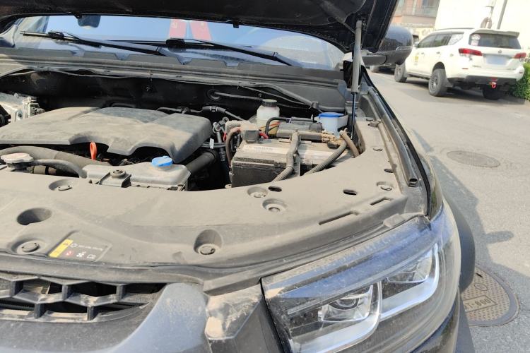 Used Great Wall Poer 2022 2.0T Black Bullet Special Edition GW4C20B Engine Bay Left